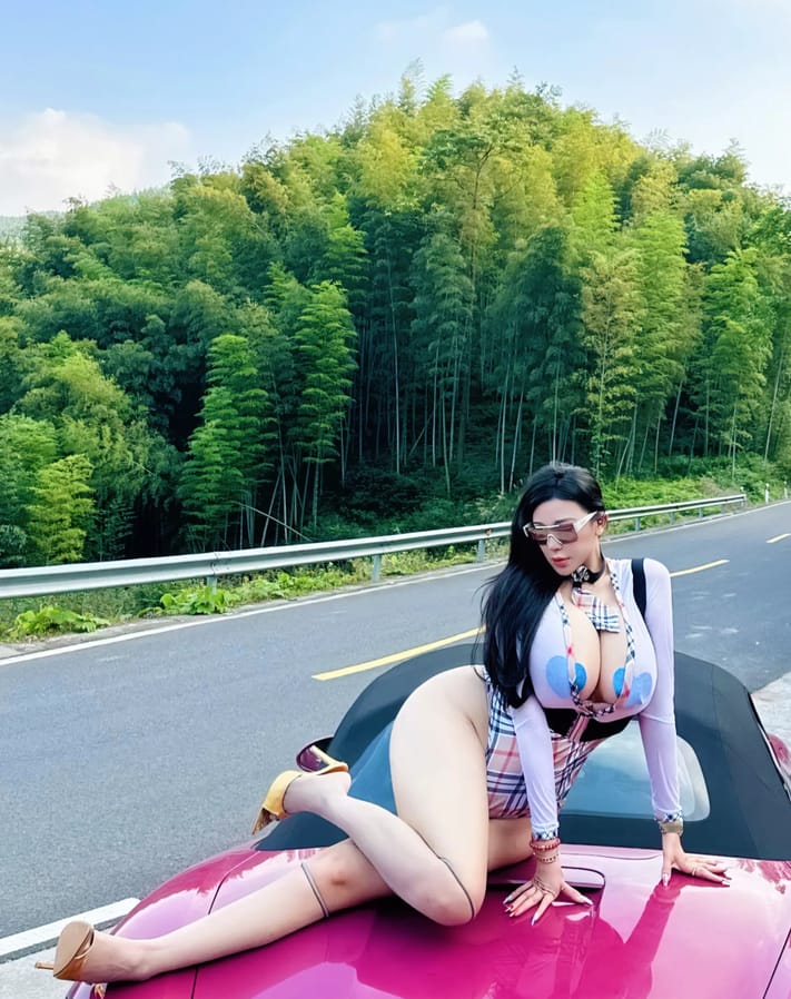 图片[1]-【微-密】芷仪g宝-路过的车主把车停下来 [12P-33M]-蜜桃啵啵