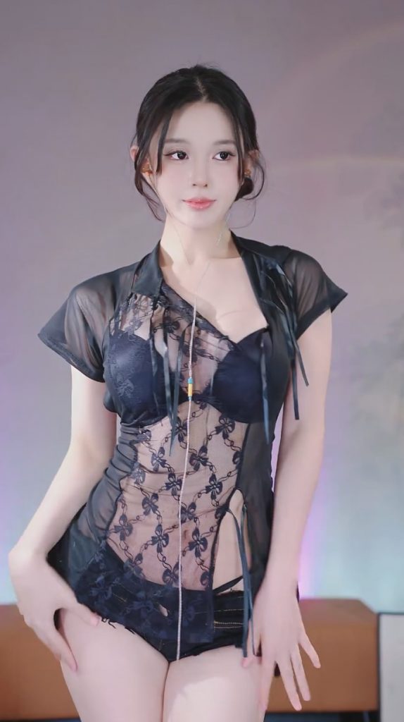 【舞】CC-乔巴音-付费群定制[12V-1.63GB]-蜜桃啵啵