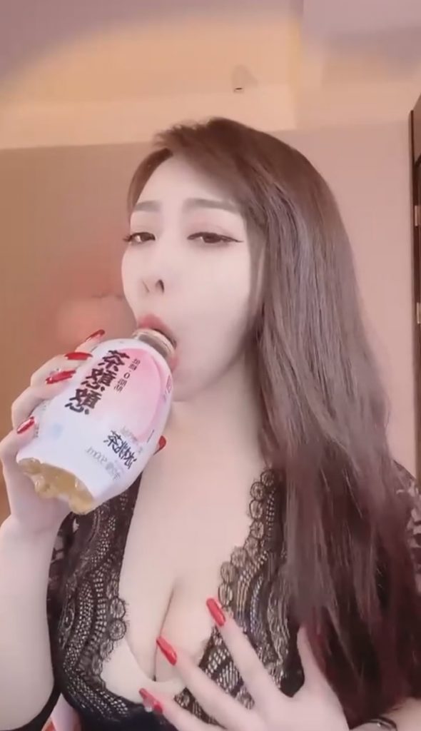 图片[5]-【舞】快手-饭饭-付费群定制[11V-1.93GB]-蜜桃啵啵