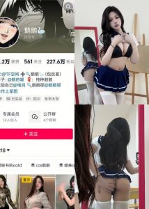 【抖音反差】鹅鹅-清纯学生jk装[22P]-蜜桃啵啵