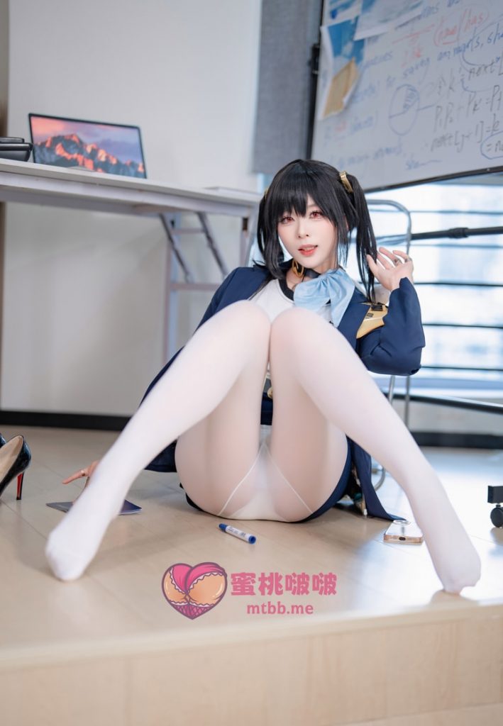 轩萧学姐 NO.075 Nikke胜利女神 索拉 [50P-157MB]<badge>VIP</badge>-蜜桃啵啵